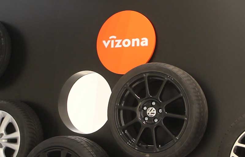 VIZONA ATTRACTS VISITORS WITH CONSTRUCTION FILM TO COME TO THEIR BOOTH